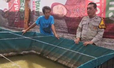 Bhabinkamtibmas-Sawotratap-Motivasi-Pentingnya-Ketahanan-Pangan,-dengan-Budidaya-Ikan-Lele