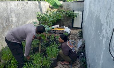 Bhabinkamtibmas-Desa-Segoro-Tambak-Polsek-Sedati-Bahas-Pengembangan-Program-Ketahanan-Pangan